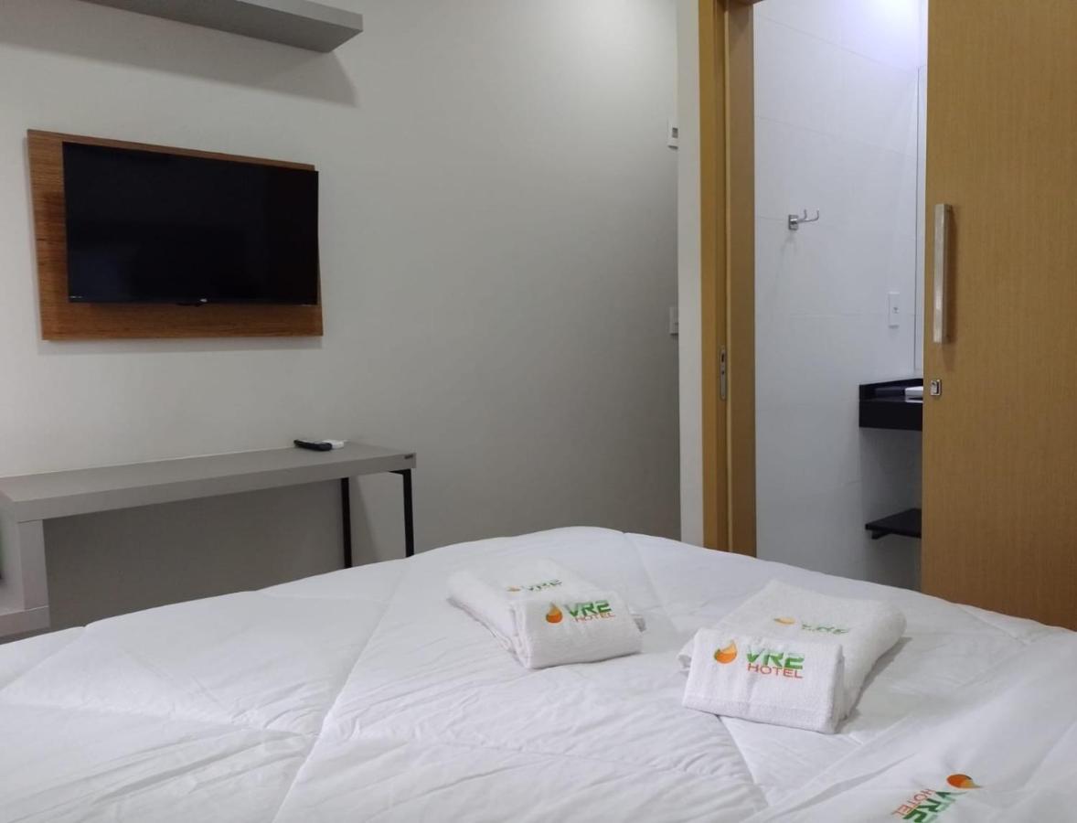 Vr2 Hotel Ленсойс-Паулиста Экстерьер фото